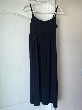 Old Navy Black Spaghetti-Strap Maxi Dress